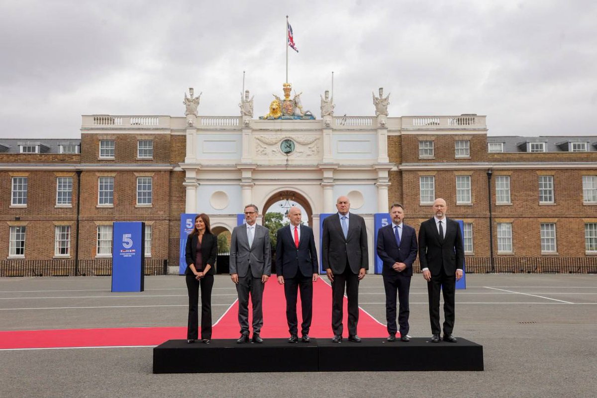 🇬🇧🇵🇱🇩🇪🇫🇷🇮🇹 In London, I took part in the meeting of the E5 countries – the United Kingdom, Poland, Germany, France, and Italy. These are the European countries with the largest defense budgets and important security partners of Ukraine.

Air defense, joint weapons production, and