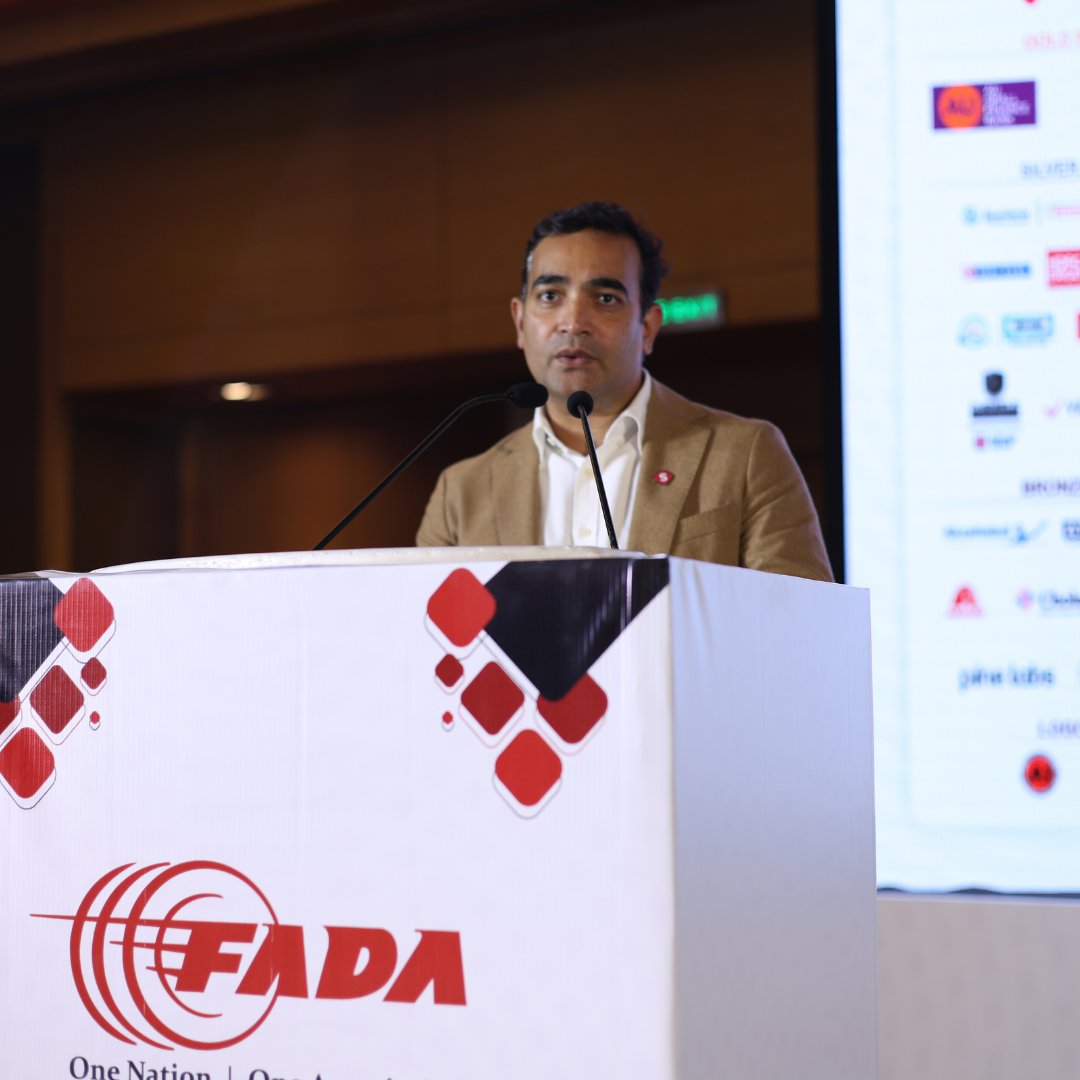 FADA_India's tweet photo. Following the Women in #FADA session, Mr Niraj Singh, Founder &amp; CEO of Spinny, spoke on “Driving Trust, Aiding Indian Mobility”. 

#AutoRetailConclave #Spinny

@CSVigneshwar2 @SaiGiridhar_Jpr @saharshd @manish_raj74 @vinkeshgulati @ashishkale9 @nikunjsanghi https://t.co/IWxLkzQJt0