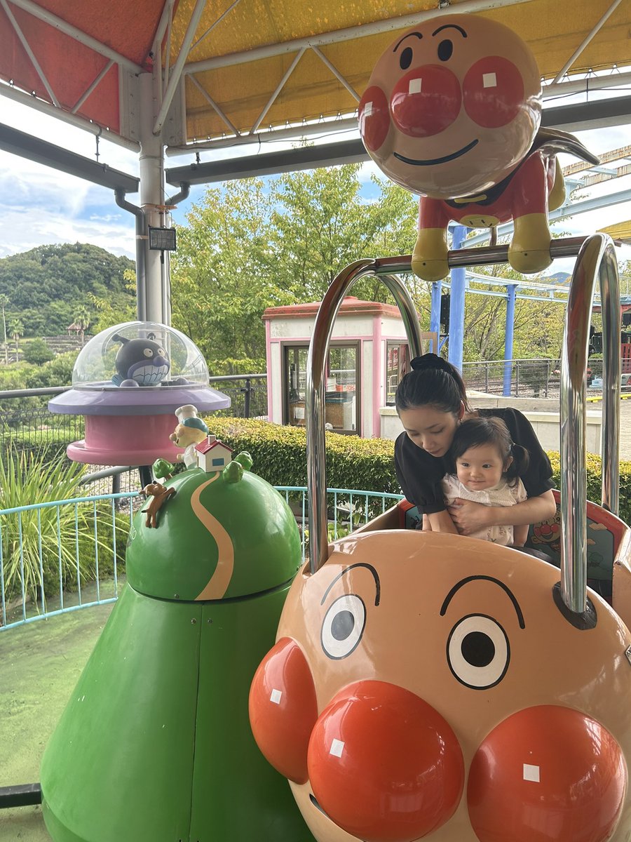 ren_iphone's tweet photo. エモすぎる初めてみたアンパンマンの乗り物🚗 https://t.co/SXW68qFzjq