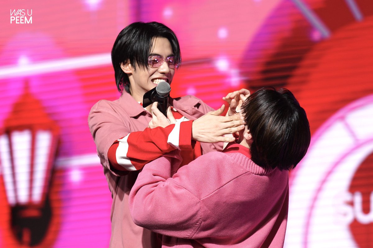 was_u_peem's tweet image. 2ภ ตีกันทุกวัน
#SUNSILKxBUS
#SUNSILKผมไชน์วิ้งวิ้งวิ้งวิ้งxBUS 
#PEEMWASU #PHUTATCHAI