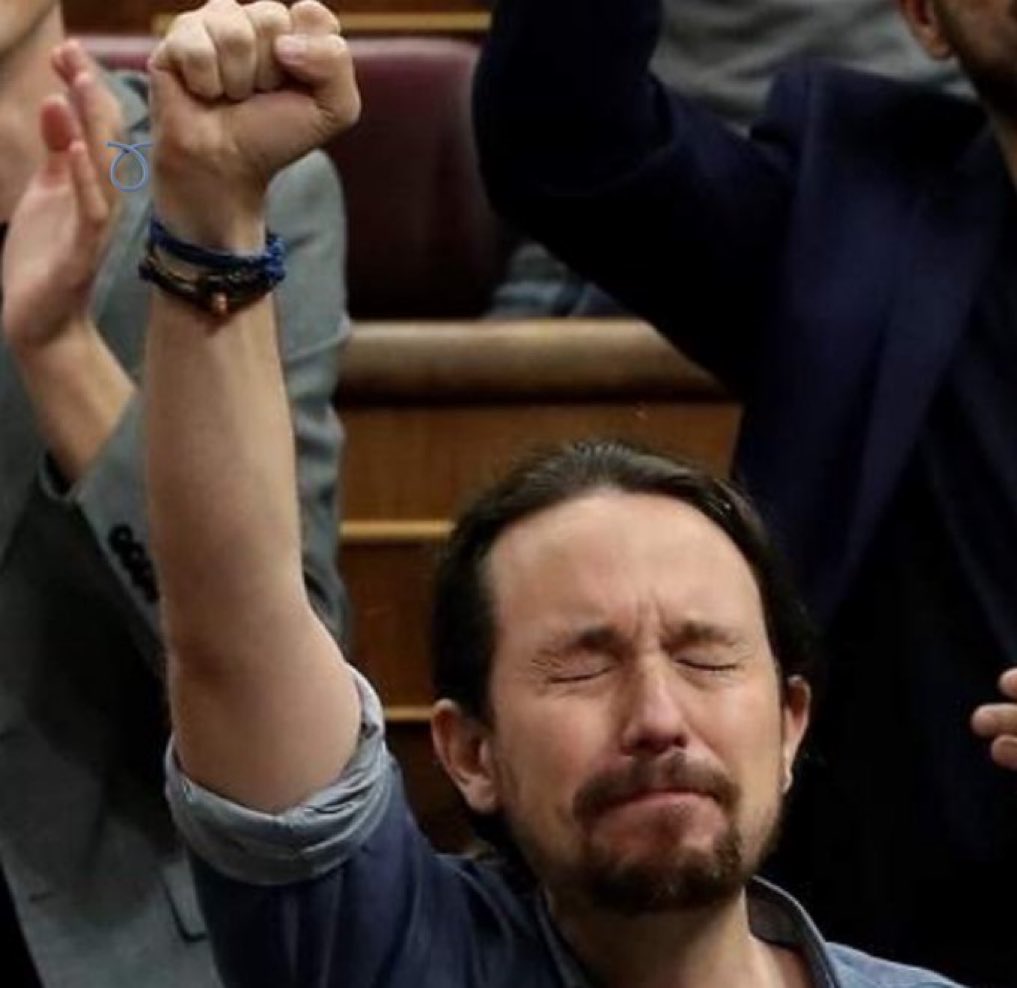 Que levante el puño el que tiene al niño en la privada!!