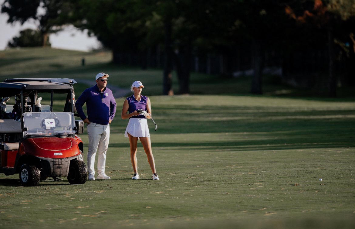 Noa_van_Beek's tweet image. Season opener at the Sam Golden Invitational!  Starting the year with a 4th place as a team and T-12 (-6) 69,71,70 individually💪🏼💜Just the beginning ready for more🔥 #kstatewgolf #collegegolf #d1 #senioryear #team #kstate #golf #fallseason #big12  @KStateWGolf