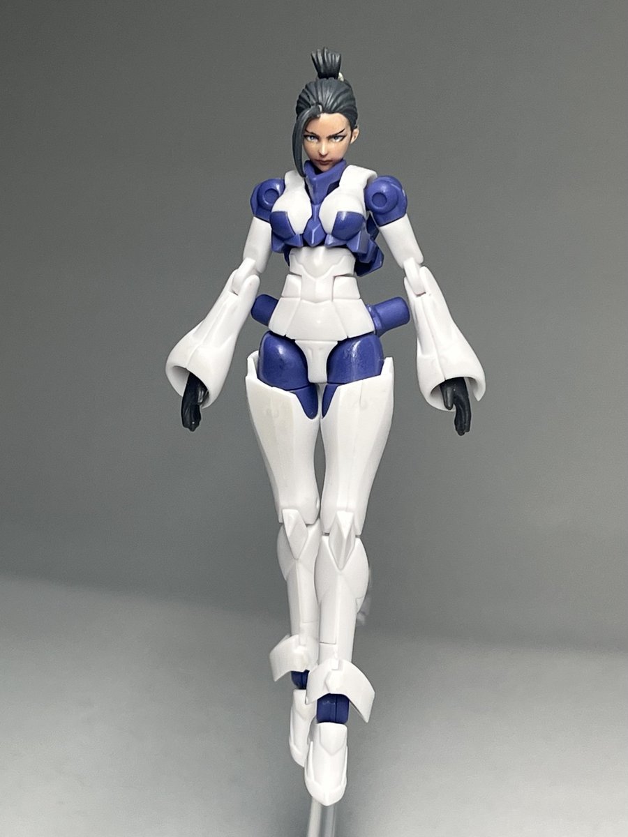 ローズヘッドに差し替えたら女王感が溢れてきました

 #ヘキサギア