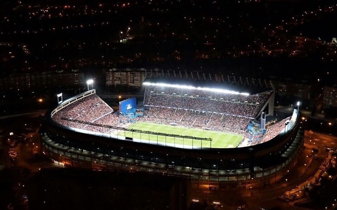 We've updated our article on Atlético Madrid's historic Estadio Vicente Calderón. History &amp; photos here⬇️
espanaestadios.com/2019/04/07/mad…