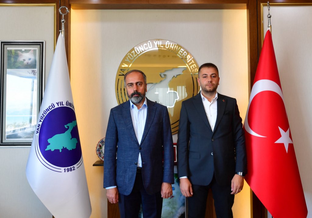 hamzasgnc's tweet photo. 📍Van Yüzüncü Yıl Üniversitesi

TÜGVA İstişare Kurulu Üyemiz Van Yüzüncü Yıl Üniversitesi Rektörü Prof. Dr. @hsevli hocamızı yönetim kurulumuzla birlikte ziyaret ettik. Gençliğe olan desteği ve samimi ilgisi için kendisine gönülden teşekkür ediyoruz.

@HaberVANYYU https://t.co/GCKHqOPHs1