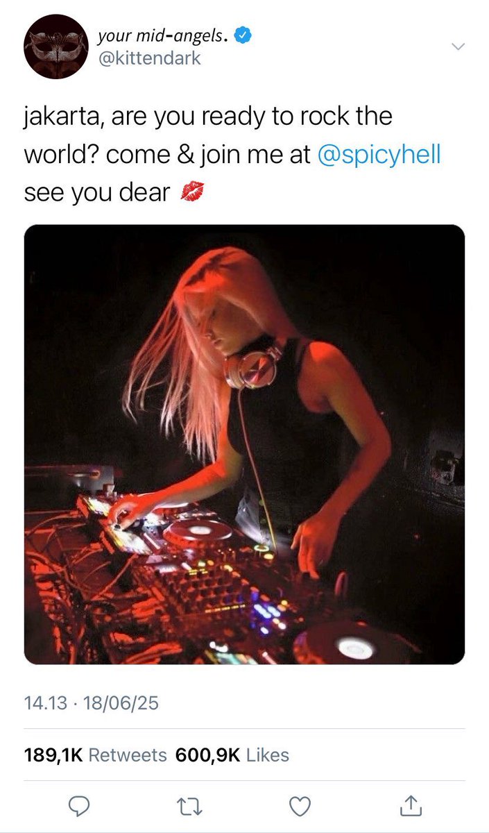 drunkims's tweet image. midnight angels 
𝙤𝙗𝙨𝙘𝙪𝙧𝙞𝙩𝙮 𝙙𝙚𝙨𝙘𝙚𝙣𝙙𝙚𝙙. 𝙙𝙚𝙫𝙤𝙩𝙞𝙤𝙣 𝙚𝙣𝙙𝙪𝙧𝙚𝙙 

jeon jungkook local au.