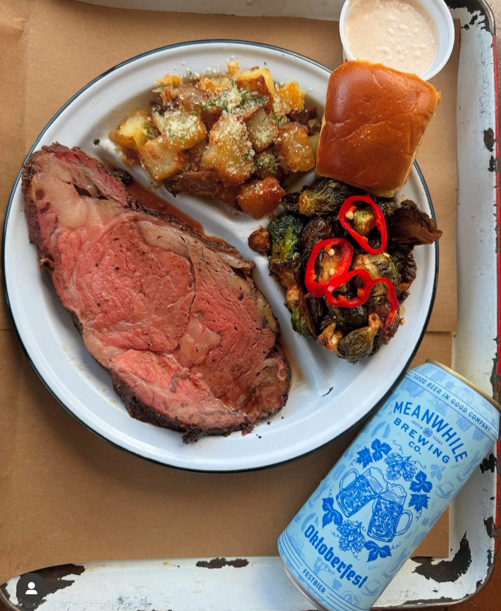 StilesSwitchBBQ's tweet photo. Ushering in this Fake Fall 🍁 with today’s Smoked Prime Rib Plate! We are slicing to order at 11am! 🍺 Get at us!
#TexasBBQ #BBQ #AustinTexas #ATX #BBQ #StilesSwitchBBQ #SmokedMeats #AustinEats #Barbecue #AustinBBQ #primerib #CedarParkTX #AustinRestaurants https://t.co/gRZIigDvX3