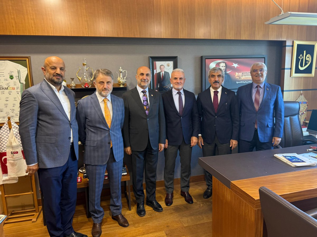 TBMM Başkanımız Sayın <a href="/NumanKurtulmus/">Numan Kurtulmuş</a>’u Milletvekili arkadaşlarımızla ziyaret ettik.

Misafirperverliğinden dolayı Meclis Başkanımıza teşekkür ederiz.

<a href="/ahmetsalihdal/">Ahmet Salih DAL 🇹🇷</a> 
<a href="/MSaitKirazoglu/">🇹🇷 Mehmet Sait Kirazoğlu</a>
<a href="/BayramOzcelik15/">Bayram Özçelik 🇹🇷</a>
Adem Tatlı
Fahrettin Poyraz