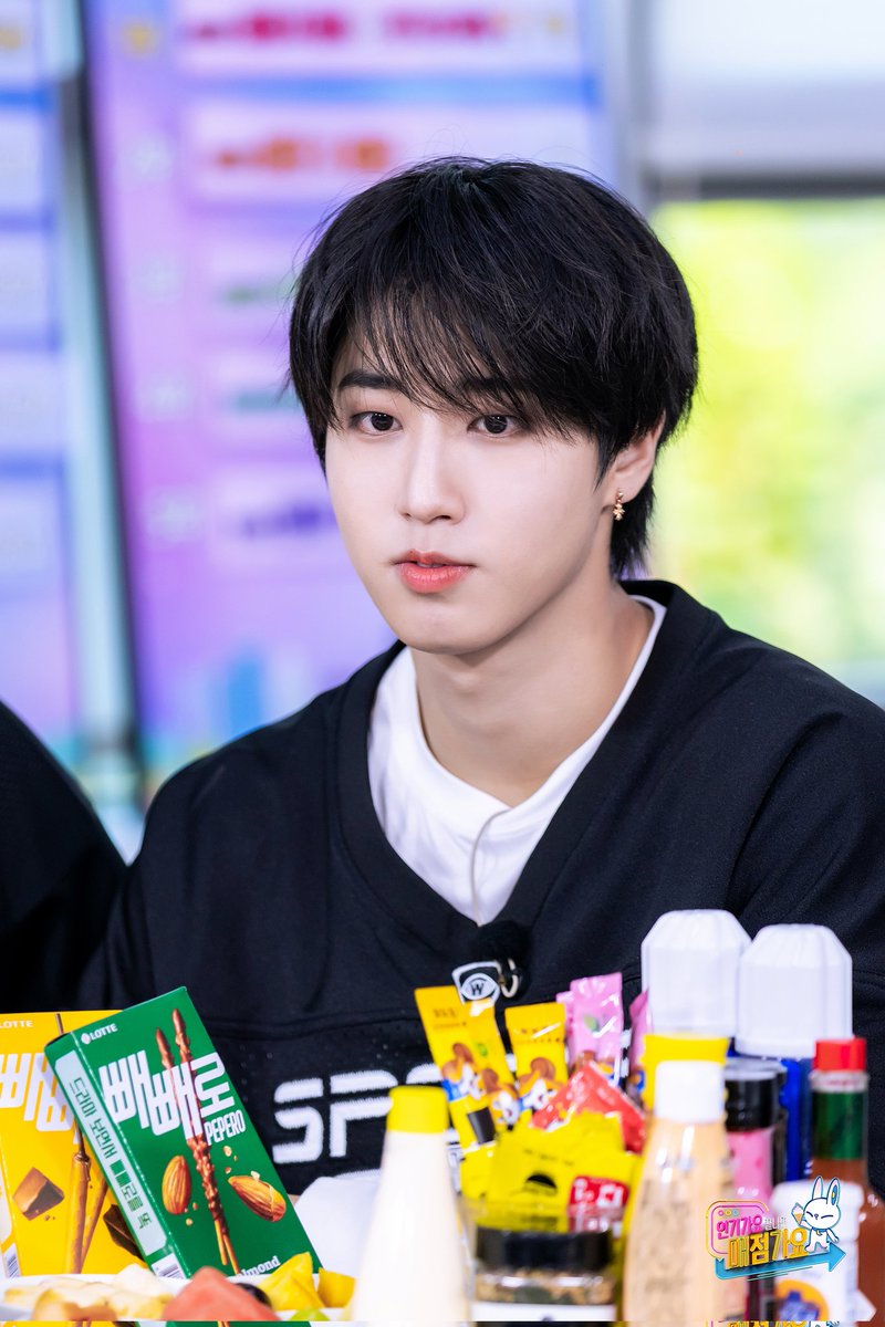 HanJisung_Chile's tweet photo. [FOTO🔥250910] Han en KPOP X INKIGAYO 

Coming soon 2025.12.09
__
Cr. kpop_sbs
#HANChile🔥
#한 #한지성 #ハン #StrayKids #스트레이키즈 #スキズ #3RACHA #KARMA #CEREMONY  #YouMakeStrayKidsStay 🐿 https://t.co/MtnWxqDQBm