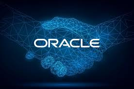 TechCoding0's tweet image. Oracle astounds Wall Street with a $455 billion cloud backlog that will soon surpass $500 billion. Revenue is expected to rise 77% thanks to AI deals and multicloud expansion. As Oracle becomes a significant AI cloud powerhouse, the stock rises 30%. ๐โ๏ธ
#Oracle #Cloud #AIโฆ