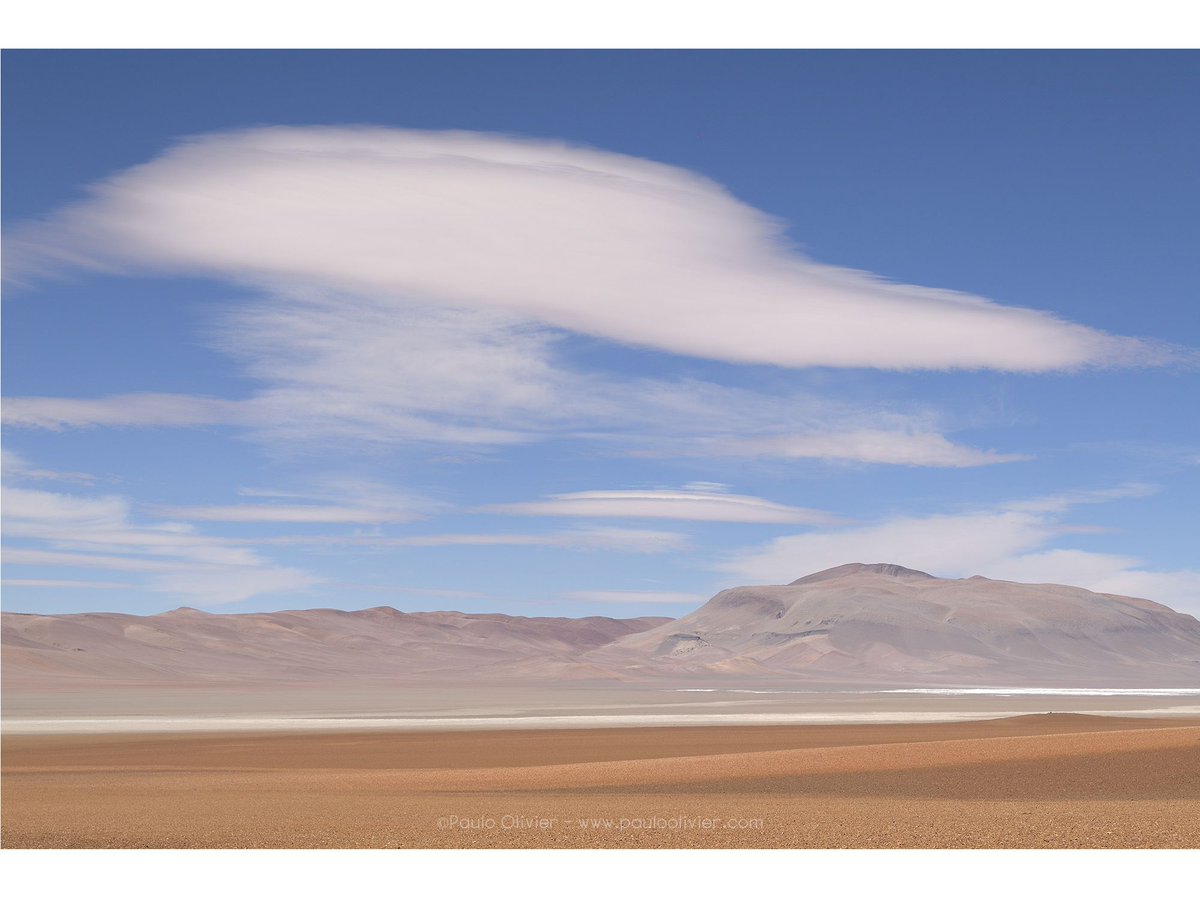 Siempre hay una nube (o varias).
A veces solo hay que esperar.