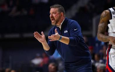 “Uncomfortable is where growth happens…only elite competitors live daily in uncomfortable.
Comfortable gets you beat everyday!”
~ Chris Beard, Ole Miss