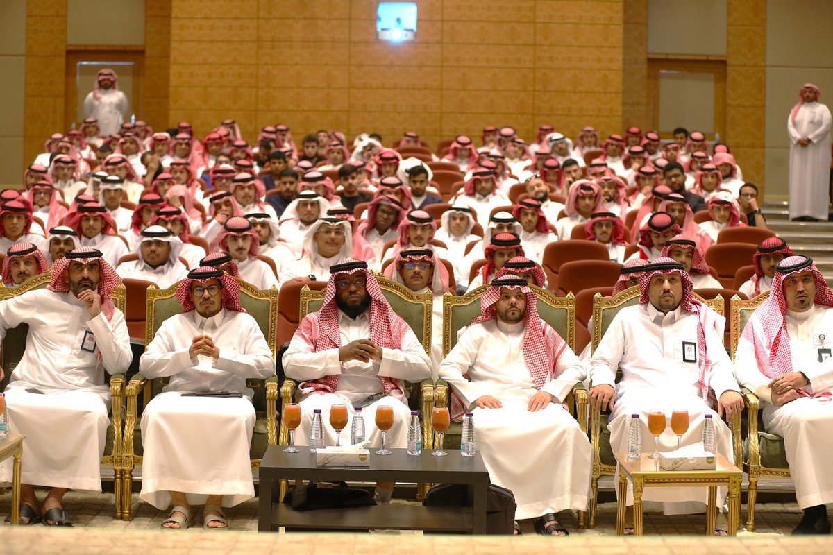NBU_KSA's tweet photo. نظمت #جامعة_الحدود_الشمالية بالتعاون مع المركز السعودي لكفاءة الطاقة، ورشة عمل توعوية بعنوان: كفاءة الطاقة في المملكة وأهمية ترشيد استهلاكها، استهدفت منسوبي الجامعة وطلابها وطالباتها، بهدف تعزيز الوعي بأهمية كفاءة الطاقة وسبل ترشيدها. https://t.co/xDBy8b8Uvd