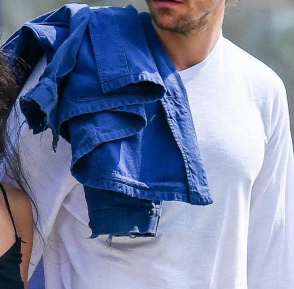 the fraying ends😭😭 GET HIM NEW CLOTHES THIS LOSER OMG