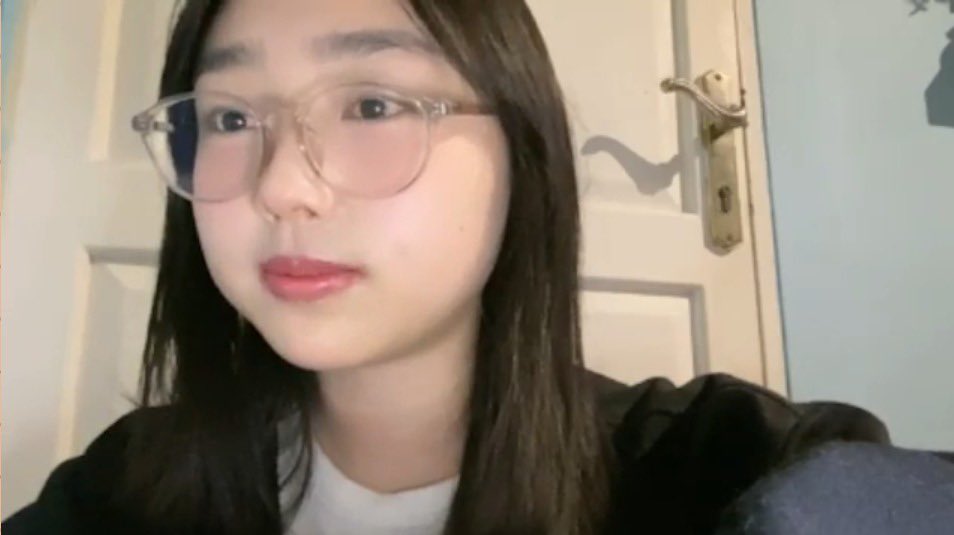 Terimakasih livenya cintaku 🥰🫶🏻
Jangan lupa istirahat ya 😽
#NayLive