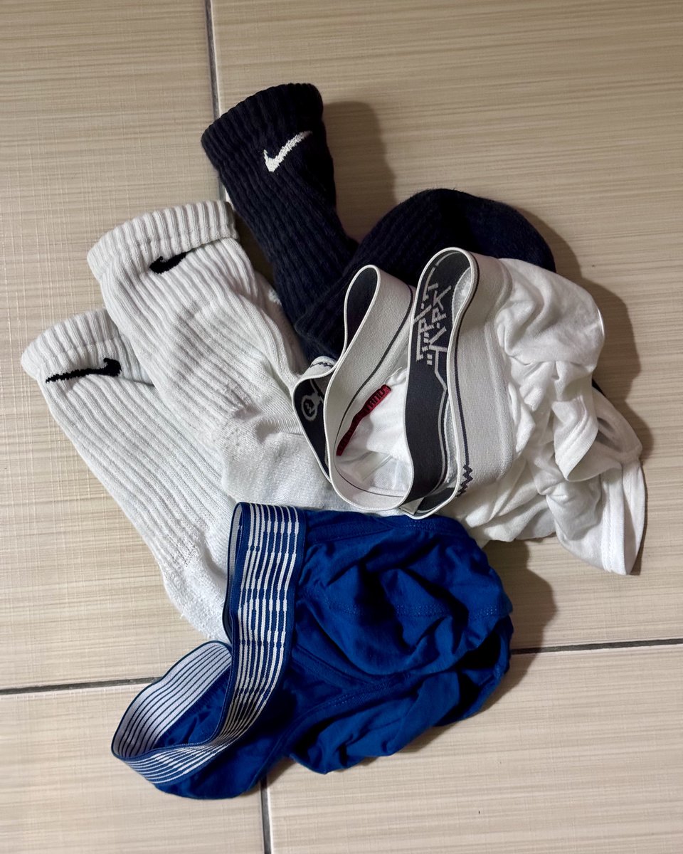 #內褲 #襪子 會有人想買嗎？ 🥵