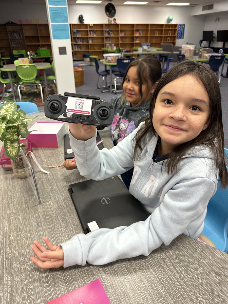 MveLibrary's tweet image. Introduction to Drone safety!@es_regarrido @GLuceroTech @EdTech_ObeOne