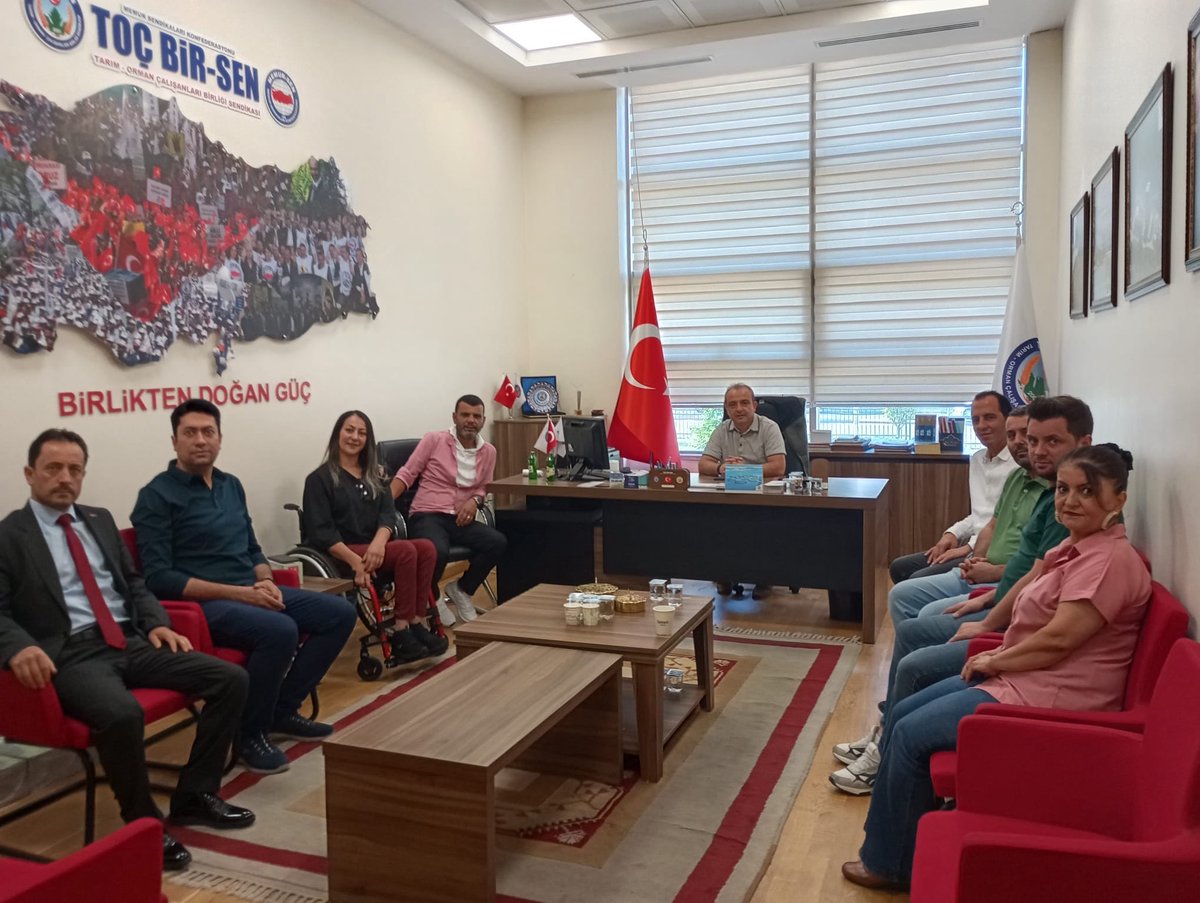 <a href="/TocAnkara7/">Toç Bir-Sen Ankara 7 No'lu Şube Başkanlığı</a> Engelliler Komisyonumuz ile Yönetim Kurulumuz bir araya gelerek Şube Başkanlığımız yetki alanında görev yapan engelli çalışanlarımızın sorunları üzerine değerlendirme toplantısı gerçekleştirildi. 
Komisyonumuza çalışmalarında başarılar diliyoruz.