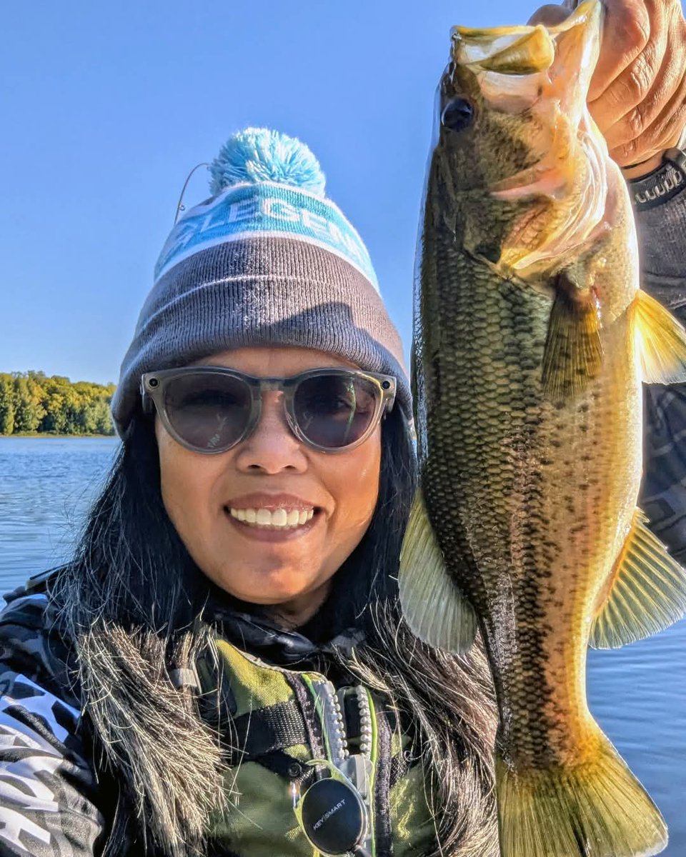 🐟 Brand Ambassador Mae Pankhurst proving once again: dropshot = bass in the boat.