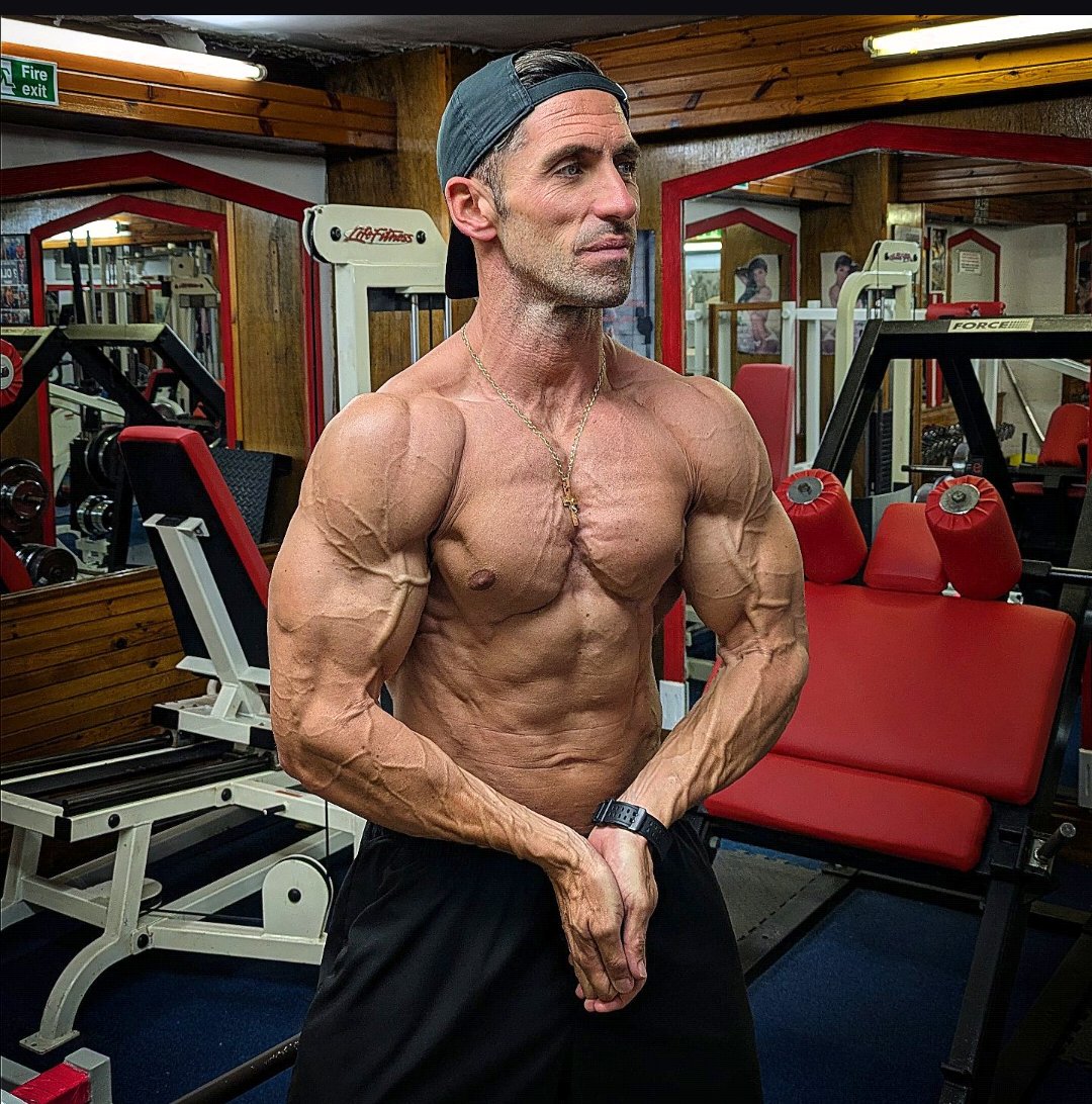 That's why Team GB 🇬🇧 Natural Bodybuilders go to <a href="/asda/">Asda</a> <a href="/AsdaServiceTeam/">Asda Service Team</a> 

It is peak week for Competition so thank you for producing the goods to help get me to stage... 

#HealthyEating #HealthyLiving #FitnessMotivation