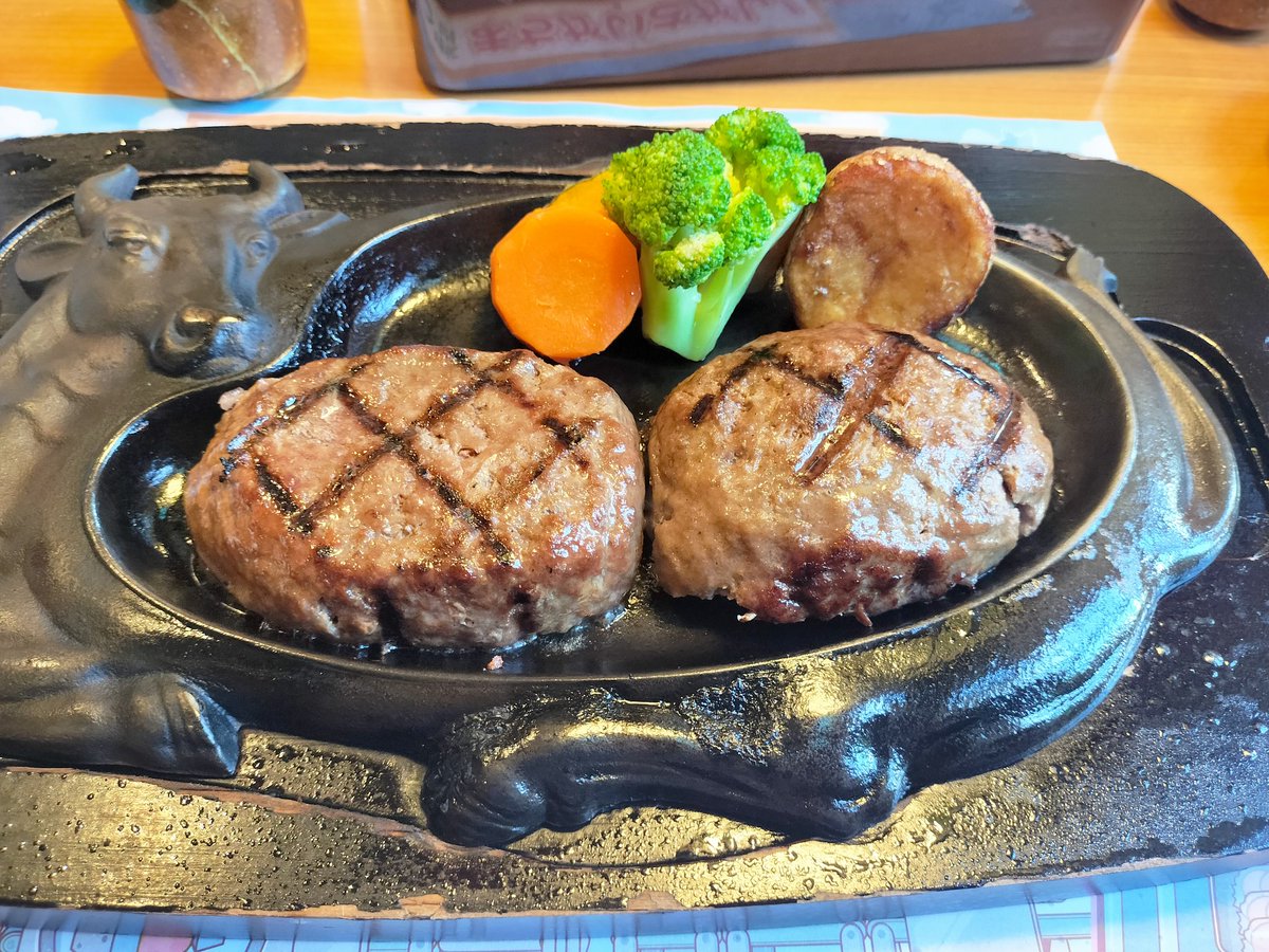 nituies's tweet photo. さわやか美味かった！
肉を食ってる感じがした https://t.co/IadAU3NEAl