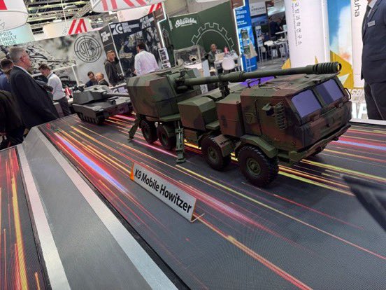 WorldFaultlines's tweet image. From MCS ➡️ Deep Strike, Hanwha is showcasing the future of defence at #DSEI2025 🇬🇧🇰🇷✨

🔥 K9 SPH family
⚡ Modular Charge System
🎯 Advanced Targeting &amp;amp; Strike Tech
#Hanwha #FutureDefence #Artillery #K9Thunder #DeepStrike #Targeting #MilitaryTech #DefenceInnovation #London