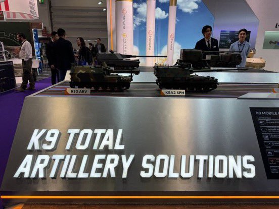 WorldFaultlines's tweet image. From MCS ➡️ Deep Strike, Hanwha is showcasing the future of defence at #DSEI2025 🇬🇧🇰🇷✨

🔥 K9 SPH family
⚡ Modular Charge System
🎯 Advanced Targeting &amp;amp; Strike Tech
#Hanwha #FutureDefence #Artillery #K9Thunder #DeepStrike #Targeting #MilitaryTech #DefenceInnovation #London