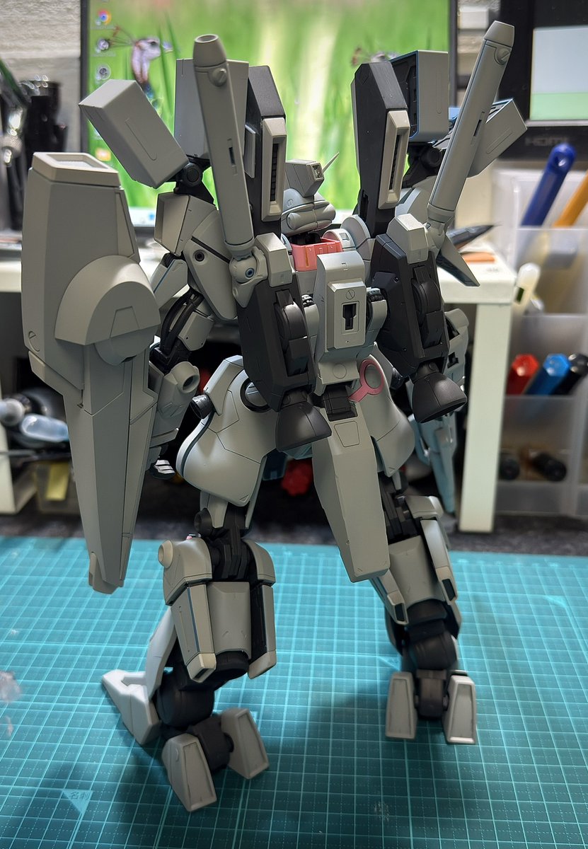 GAT_X105B_ST's tweet photo. Mark-V改修中
今日は足元・膝・腰周りのスジボリを追加
ミサイルポットもひとつづつ開閉出来るように
バックパックとか盾も寂しいから、まだディテール追加かな
にしても素��みで出来がいい
おすすめキットですわ
#ガンプラ
#MarkV https://t.co/hTg81THuBD