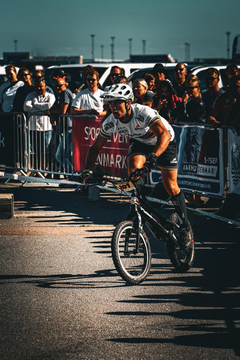 deportesclm's tweet photo. 🏆🇪🇺 ¡Alejandro Montalvo consigue el título de campeón de Europa, el único título que le faltaba por sumar a su brillante palmarés!

🔝 En este 2025, Montalvo suma dos victorias en la Copa del Mundo, el Campeonato de Europa y el Campeonato de España. ¡Enhorabuena!

#DeportesCLM https://t.co/V7ouA9iXQH
