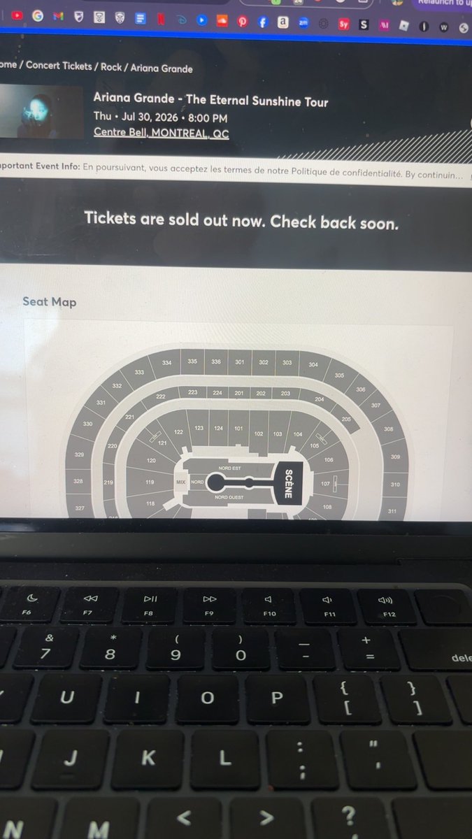 burrberrytae's tweet image. WDYM IT SOLD OUT IN 13 MINUTES ARE U SHITTING ME

[ ariana grande tickets #EternalSunshineTour ]