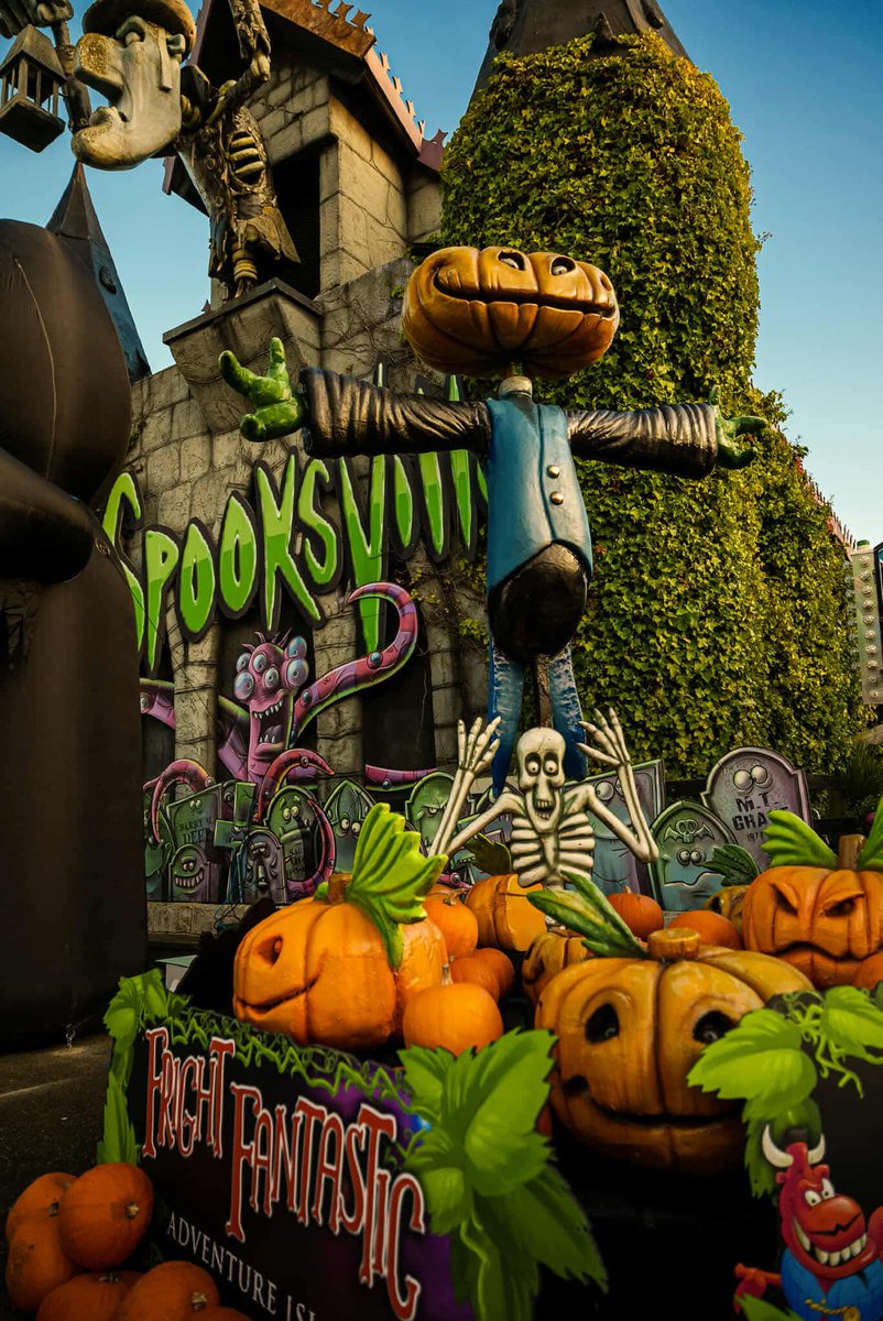 Adv_Island's tweet image. 👻 Who’s ready for spooky season? 🎃
Join us this October Half Term for a spooktacular time at Adventure Island!
🎃 Trick-or-Treat
🕵️ Halloween Hunt
🎭 Eerie Shows
🎨 Free Face Painting
🏆 Costume Comp &amp;amp; prizes!

#SpookySeason #FrightFantastic #AdventureIsland