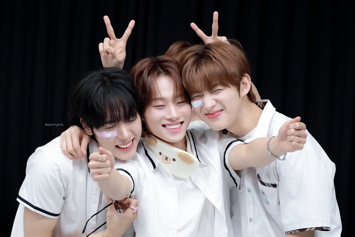 taeinyena's tweet photo. 250905 아랑해요♡

#idntt #아이덴티티
#김희주 #최태인 #남지운 https://t.co/iPPx0Ihsgj