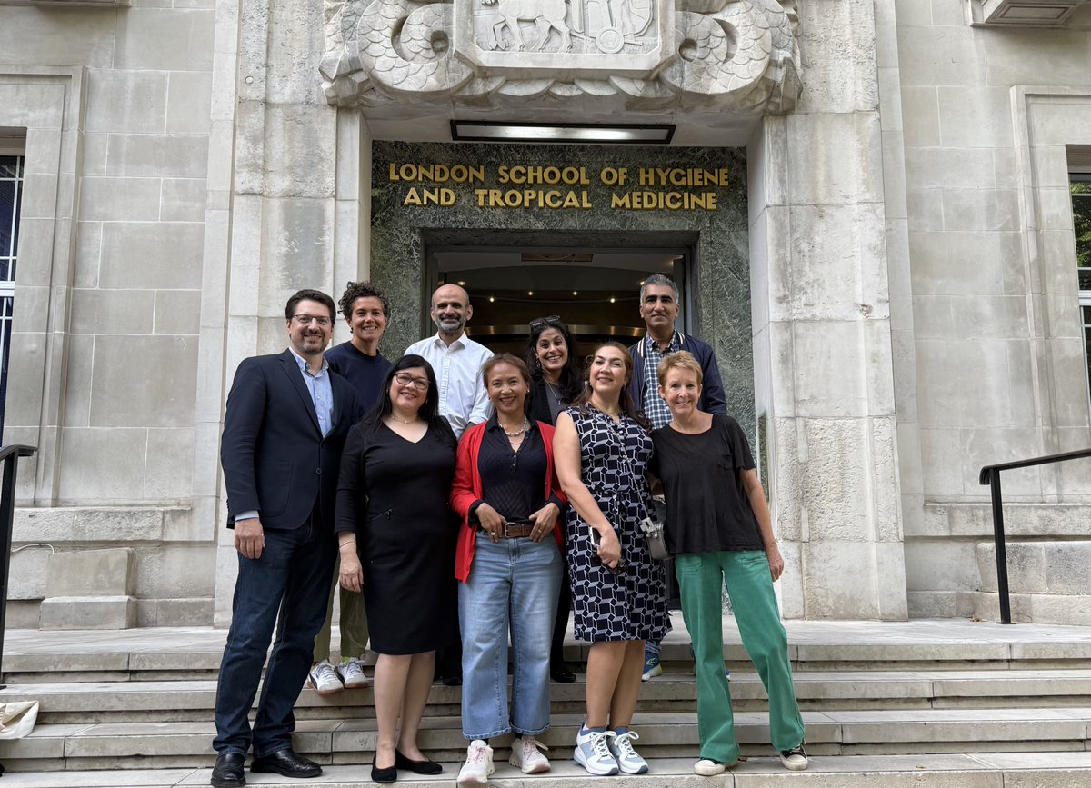 LSHTM_Alumni's tweet image. Many thanks to the MSc Public Health Class of 2005 for visiting LSHTM last Friday! 💙 It was wonderful to welcome you back and celebrate 20 years since your studies with us.

#LSHTMAlumni #PublicHealth