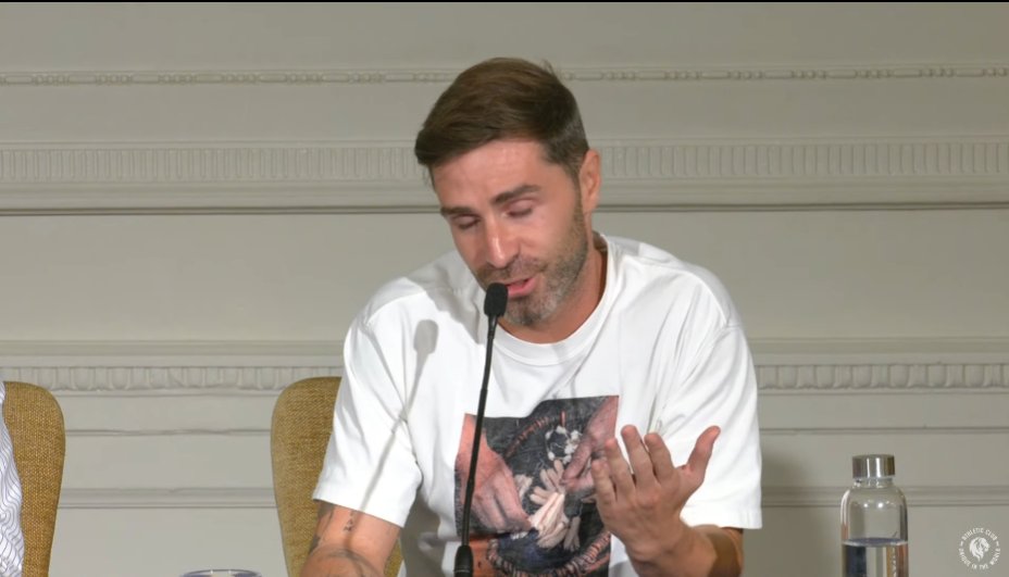 AthleticXtra's tweet photo. 🚨🎙️ Yeray: "El otro día Iñaki me escribió un mensaje diciendo que en abril era la final de Copa y que la iba a levantar yo. Guardó el tuit. Es uno de los mensajes que más se me ha quedado". https://t.co/VYRQCT5JpF