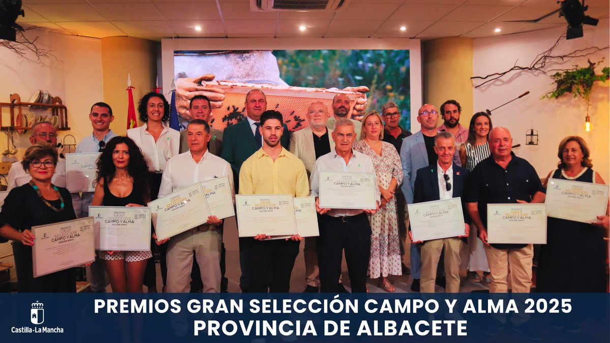 🏆El <a href="/gobjccm/">Gobierno de Castilla-La Mancha</a> publicará antes de que acabe el año la convocatoria de la 37ª edición los Premios Gran Selección Campo y Alma 2026

👉 Entrega de los Premios Gran Selección <a href="/campoyalmaCLM/">Campo y Alma</a> 2025 en la Feria de Albacete

ℹ️ castillalamancha.es/node/407628

📸 flickr.com/photos/7116181…

#CLM