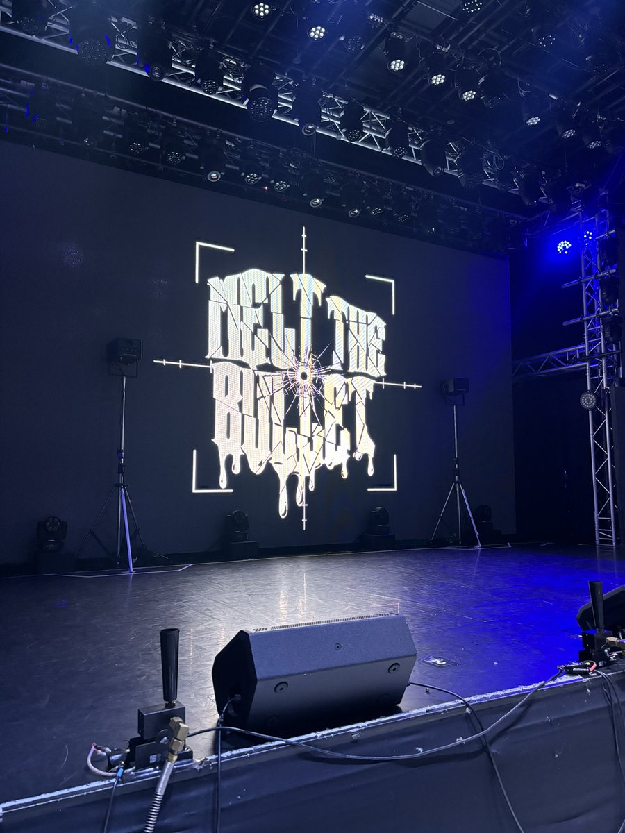 あき@mi tweet media