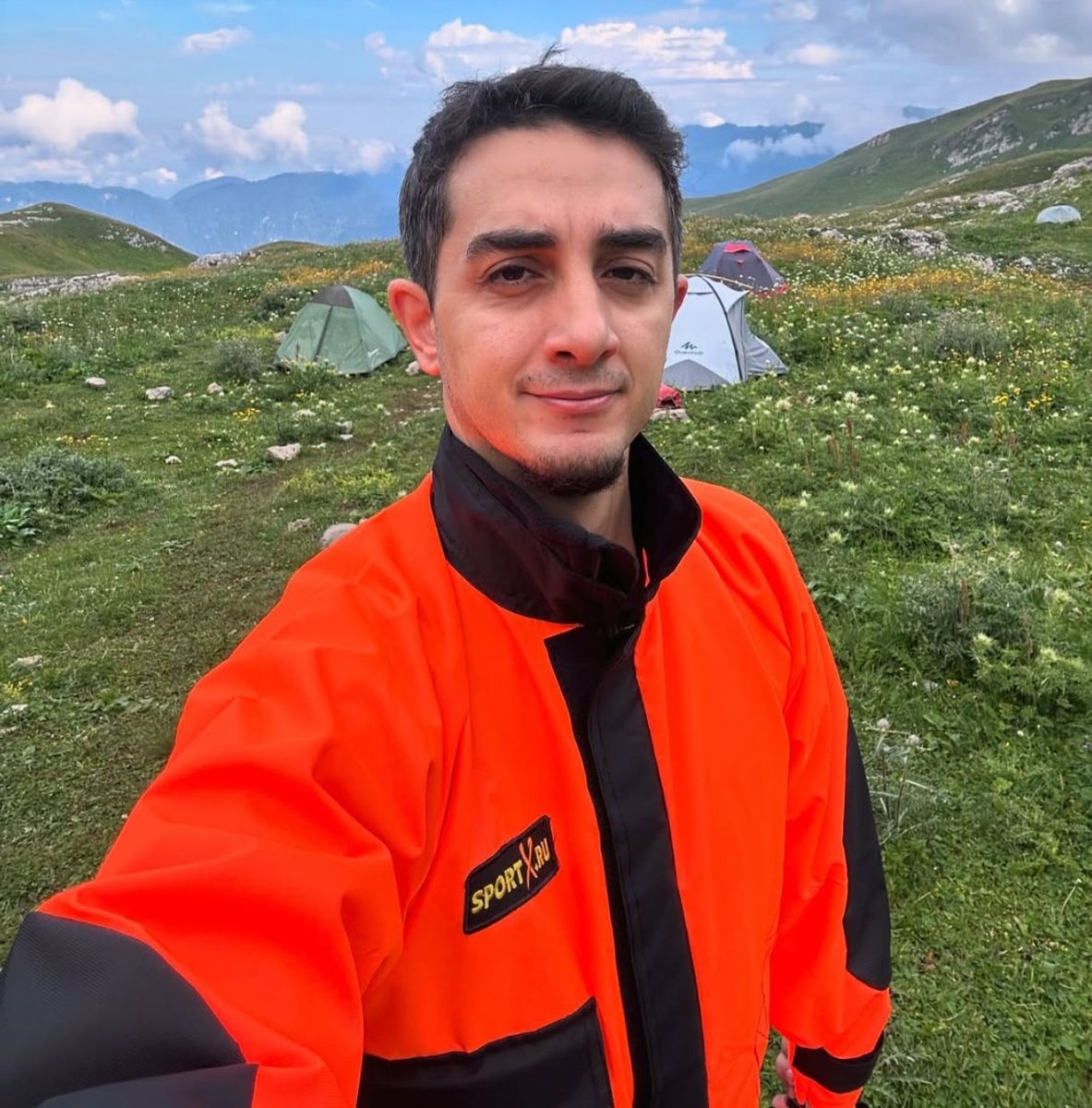 Ruhi Çenet: “Dublaj için video başı 20 bin dolar (yaklaşık 800 bin TL) harcıyorum. 18 dilde çeviri yapıyoruz.”