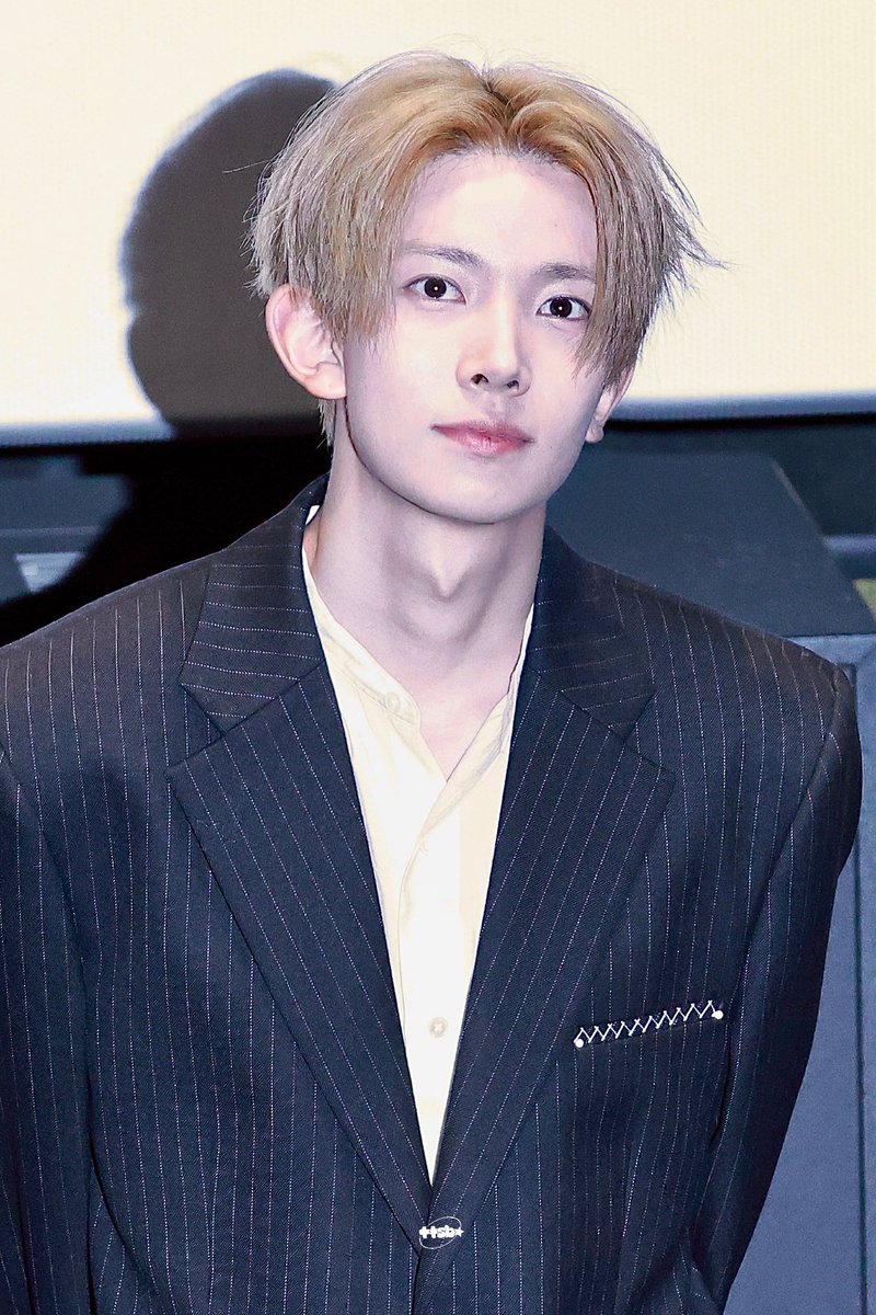 250910

뱀파이어… 

#ENHYPEN   #엔하이픈   #이희승 #희승 #HEESEUNG #엔하이픈_희승 #ENHYPEN_HEESEUNG