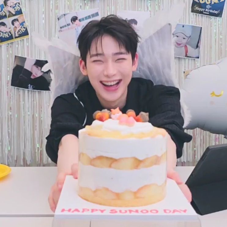 omg on today’s fancall sunoo told op that he recently just started watching demon slayer and his favourite character so far is nezuko 🥹