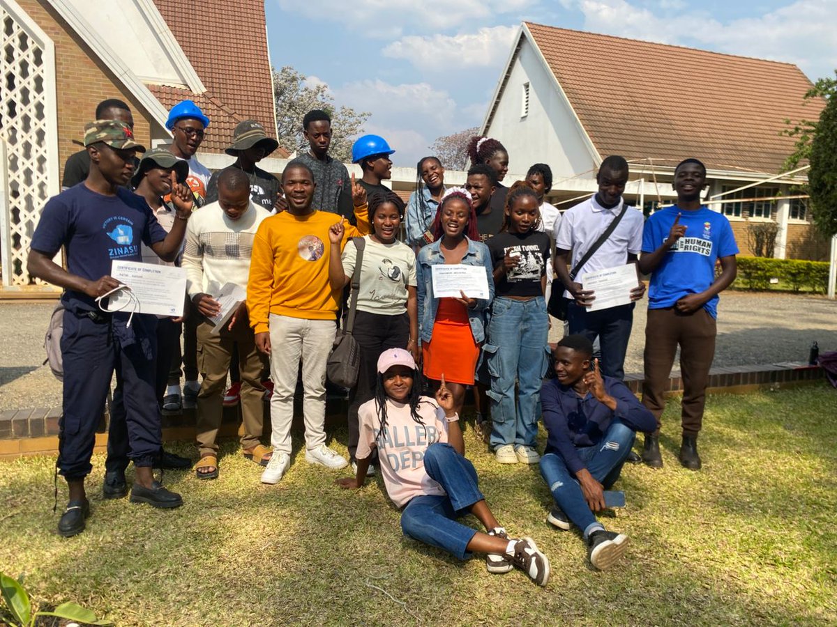 ZINASU🇿🇼 tweet media