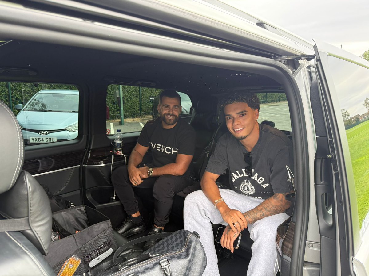 Joao Mendes in Hull. 🇧🇷✍🏻⏳

(<a href="/Nguruvilu/">Guru</a>📸) #hcafc