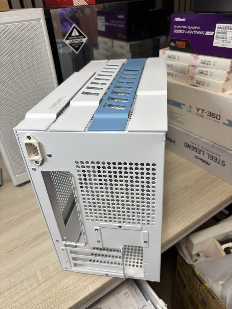 白川@PCたくさん作ってる on X