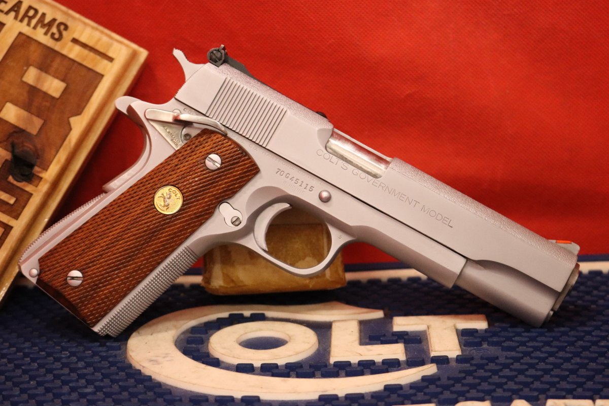 Classic From Richard Heinie, who was clearly reading Swenson's notes.   This is RH16, a very early full house effort from Heinie, built in 1978. 

Full Video look on our Youtube and Rumble: youtu.be/iefu_PLMGH4