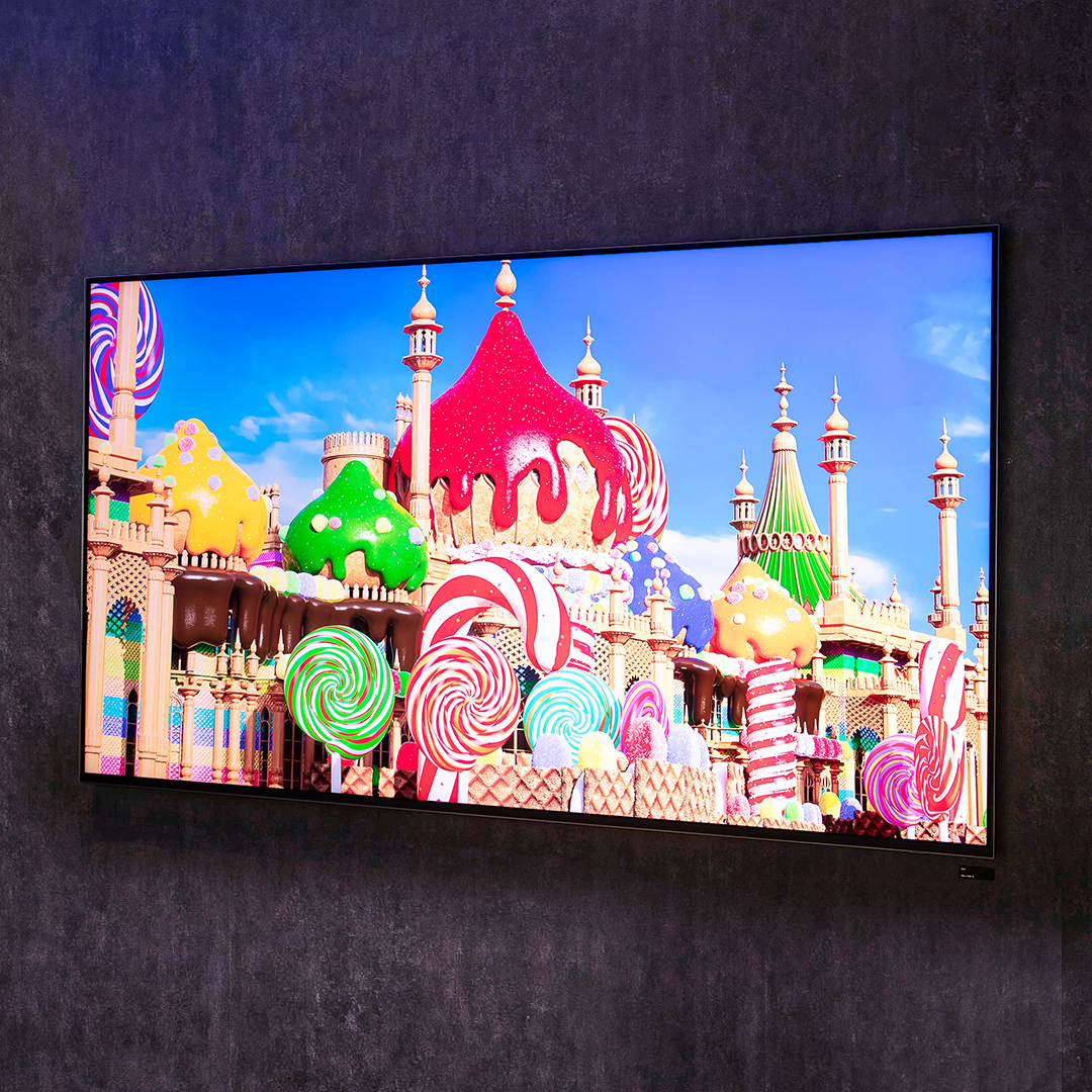 SamsungSAUDI's tweet image. شوف الألوان بطريقة جديدة كليًا ✨
مع أول إضاءة دقيقة بألوان RGB في العالم، صار التحكم في الألوان والسطوع أدق من أي وقت آخر، والنتيجة صور بتفاصيل مذهلة ما تصدقها 👀

*قريبًا سوف تتوفر في السوق السعودي.
#SamsungIFA2025 #IFA #AlTechnology #FutureTechnology #NewTechnology #MicroRGB