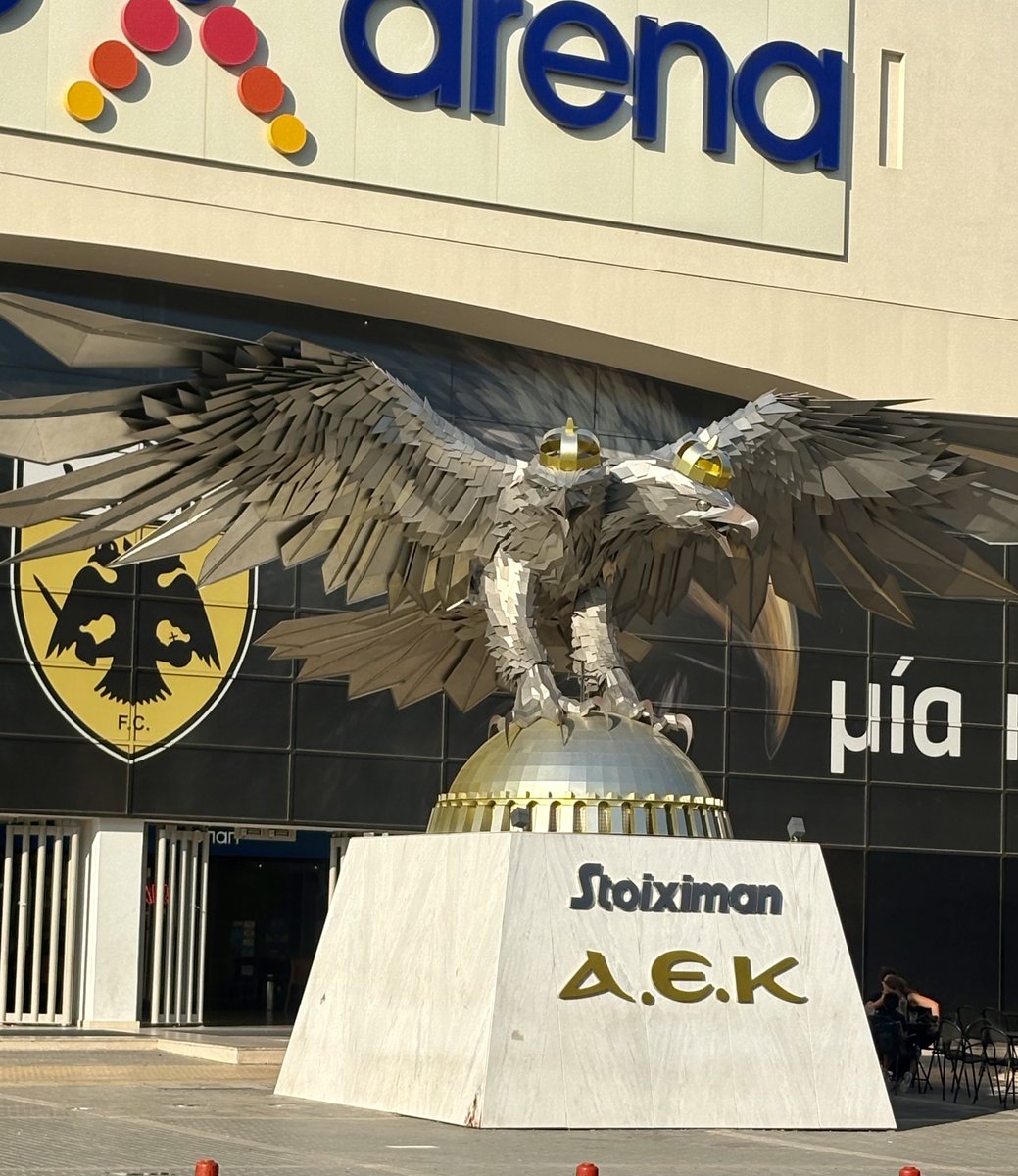 tuberosa21's tweet photo. Μόνο!!! #aekfc #opaparena https://t.co/AIEJY1xZ8t