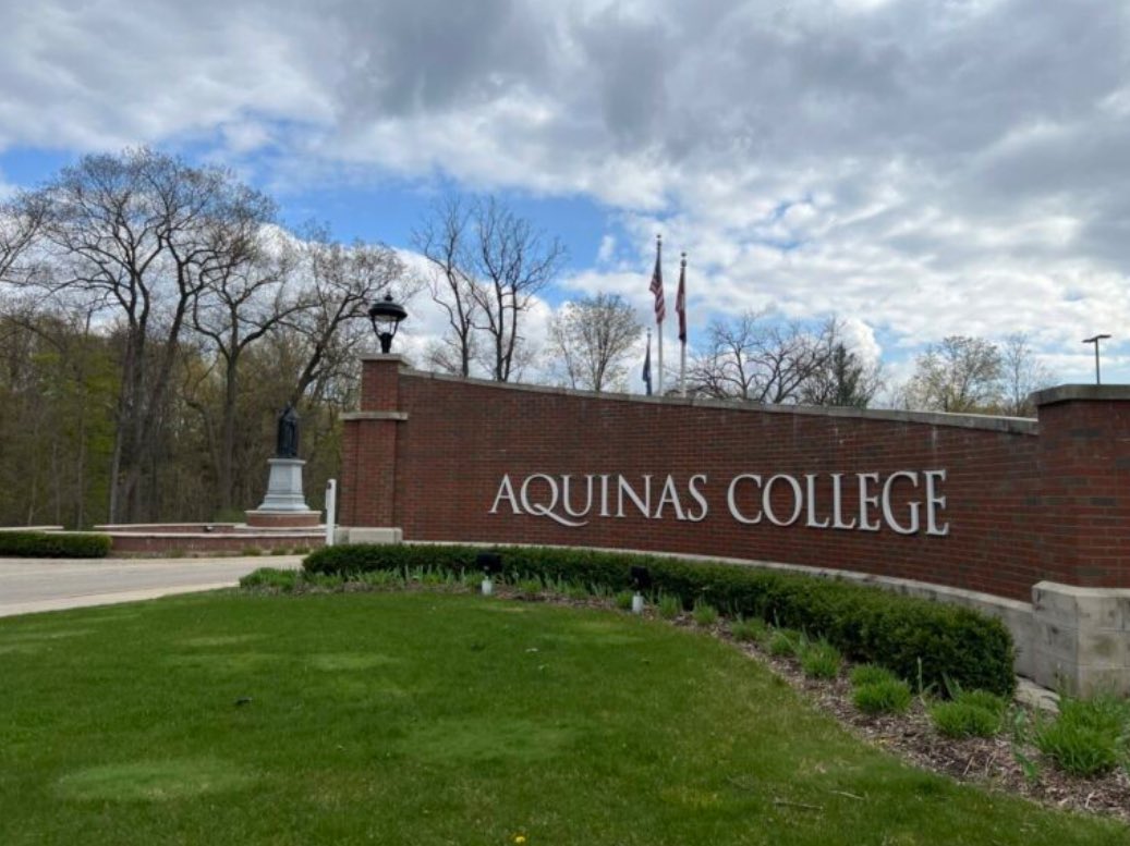 Had a great time on my visit to Aquinas last week! Huge thank you to <a href="/clamange/">Chris LaMange</a> and <a href="/AQBaseball/">Aquinas Baseball</a> for having me out