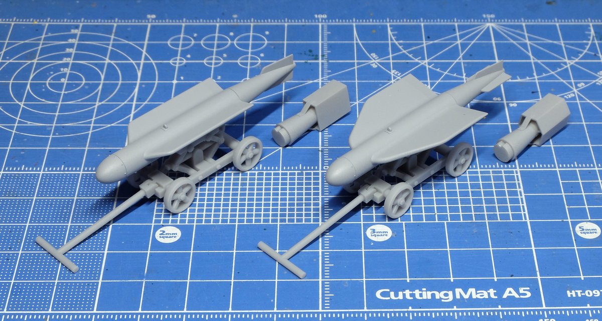 機雷の破片 ウシモデル on X