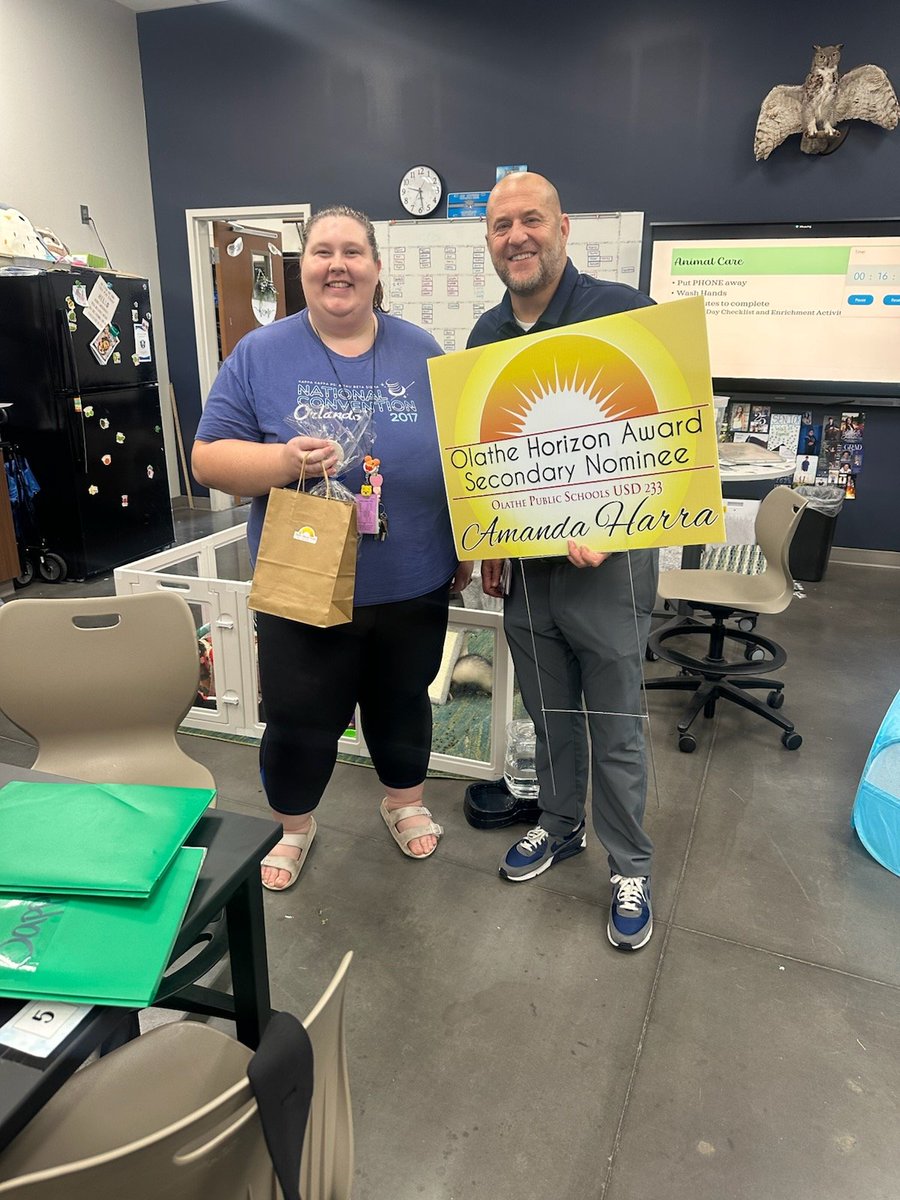 Congrats to Amanda Harra - Olathe West's nominee for the Horizon Award! (Basically the state's version of rookie of the year) Ms. Harra does a great job wrangling animals in Student Naturalist Class! <a href="/olatheschools/">Olathe Public Schools</a> <a href="/ADButlerOW/">ADButlerOW</a> <a href="/MaBlackOW/">Megan Black</a> <a href="/AnnaLynnMorris/">AnnaLynn Morris</a> <a href="/sigg_heath/">Heath Sigg</a>