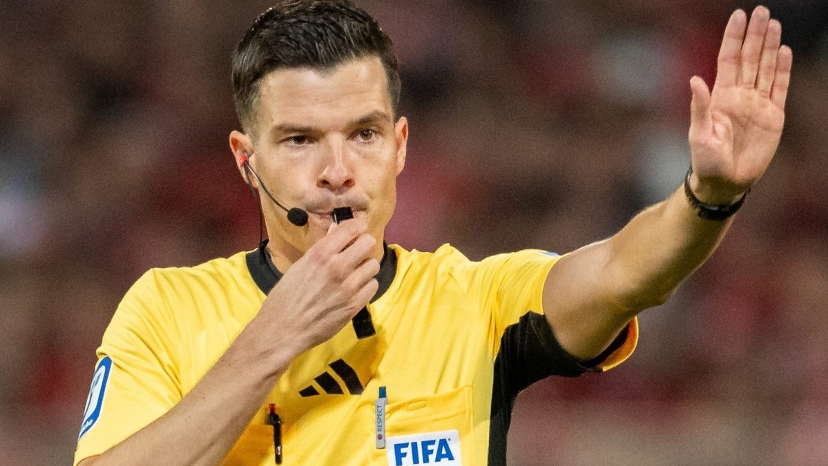 Bundesliga, 3. Spieltag

FC St. Pauli - FC Augsburg (So., 15:30 Uhr) 

🙍‍♂️: Harm Osmers 
🚩: Dominik Schaal
🚩: Christian Gittelmann
4️⃣ : Dr. Robin Braun
🖥 : Patrick Hanslbauer
🖥 : Thorsten Schiffner 

#Osmers #FCSPFCA #Bundesliga