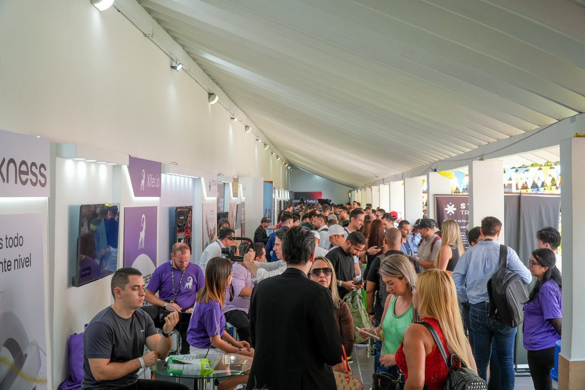 Criptolatinfest's tweet image. Gracias a cada persona, speaker, aliado y patrocinador que hizo posible este logro. Esto apenas comienza… lo mejor está por venir. ⚡🔥

#CriptoLatinFest #SomosComunidad